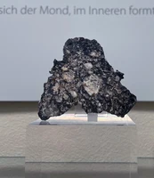 Mondmeteorit3.jpg