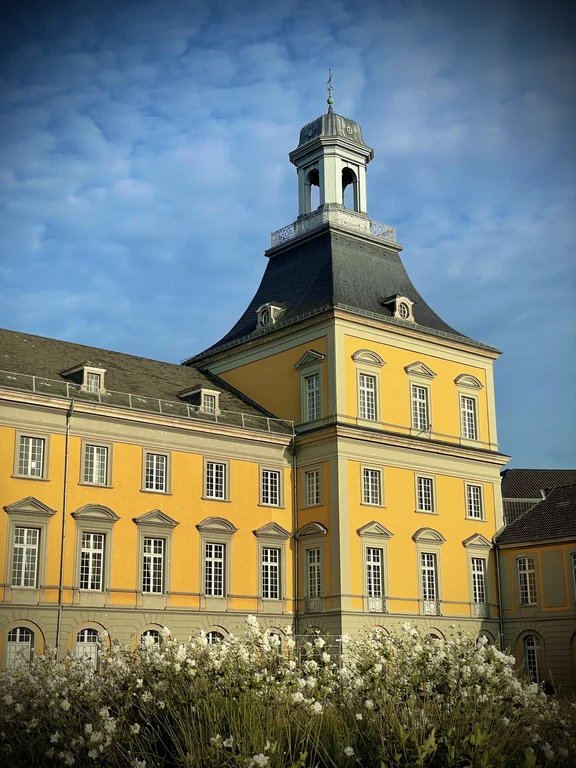 studiere-mug@uni-bonn.de
